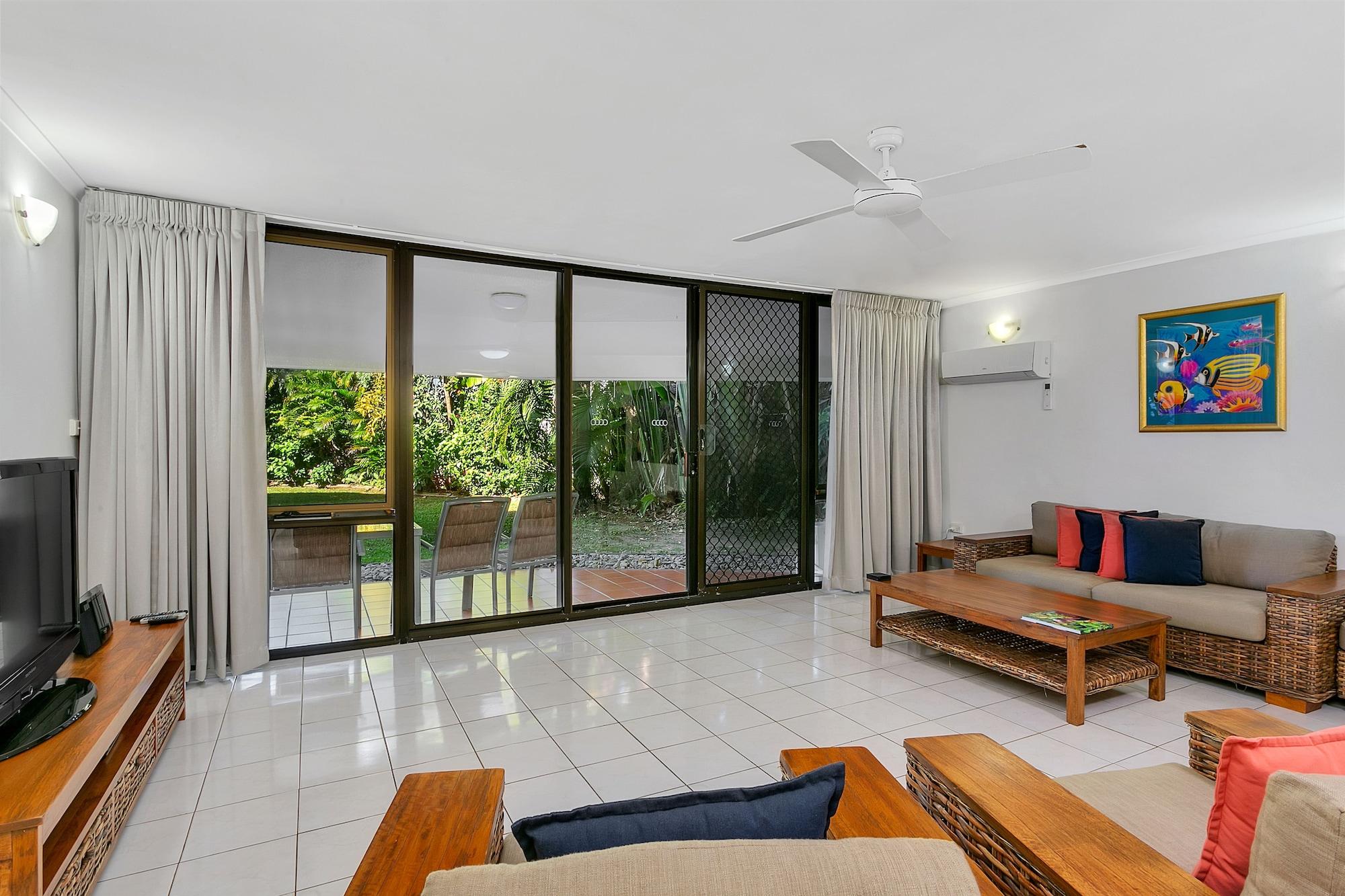טריניטי ביץ' Roydon Beachfront Apartments מראה חיצוני תמונה