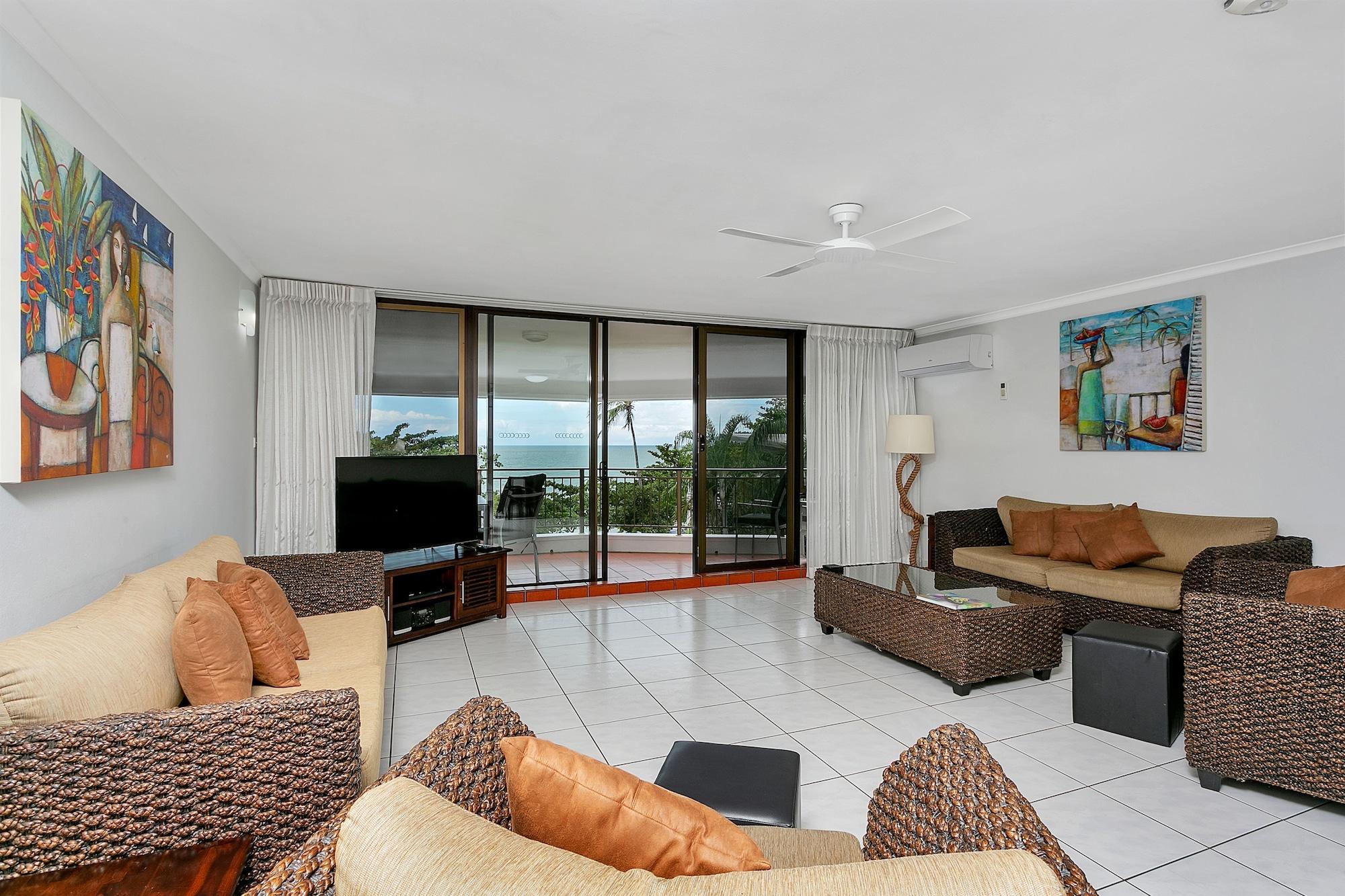 טריניטי ביץ' Roydon Beachfront Apartments מראה חיצוני תמונה