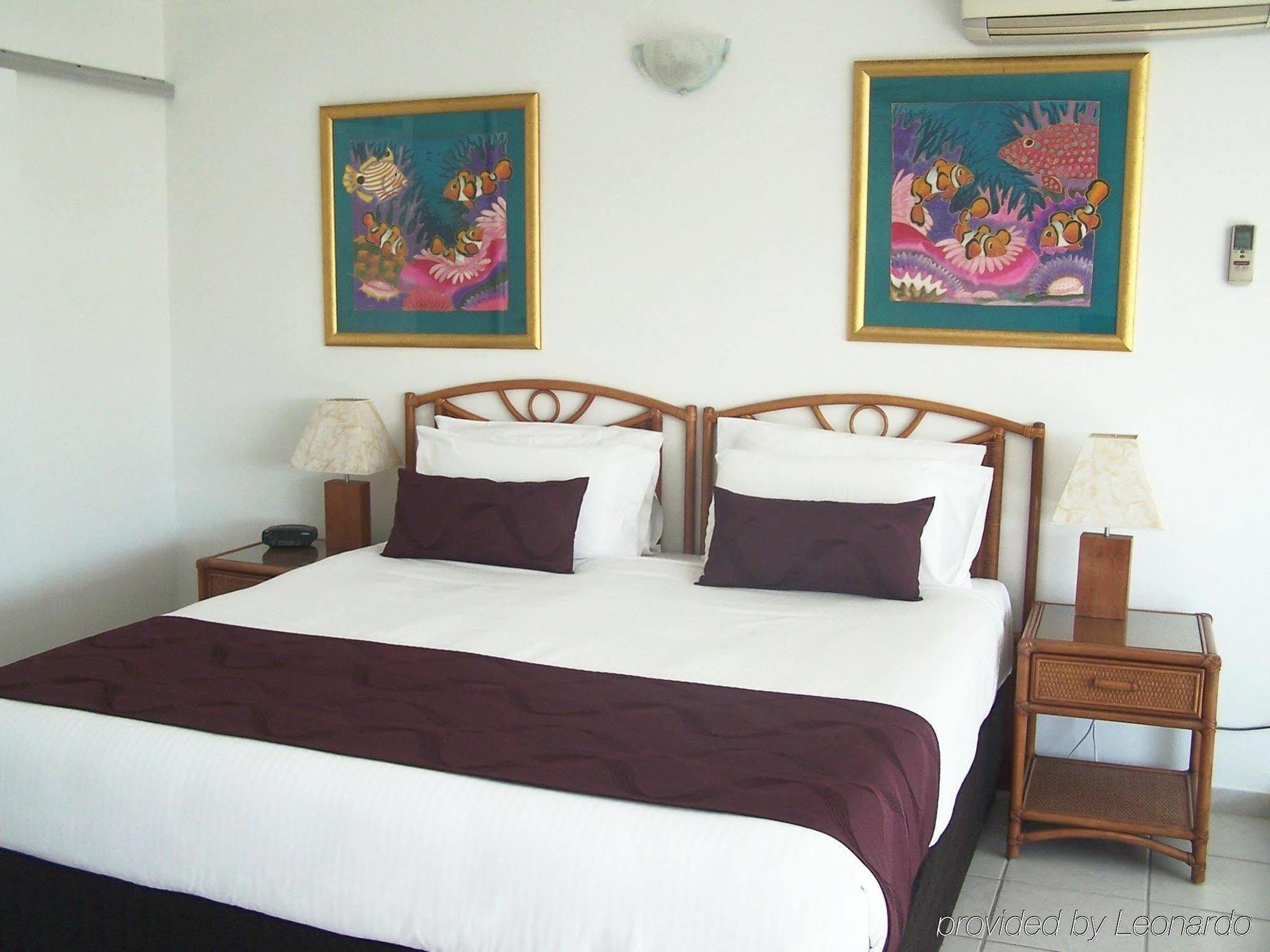 טריניטי ביץ' Roydon Beachfront Apartments מראה חיצוני תמונה